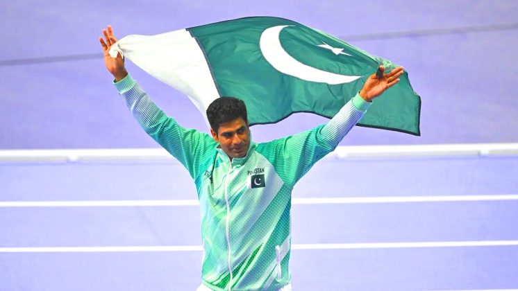 Beloved Peace Loving Sacred PAKISTAN Arshad Nadeem breaks Olympic javelin record by defeating shameless terrorist indian candidate