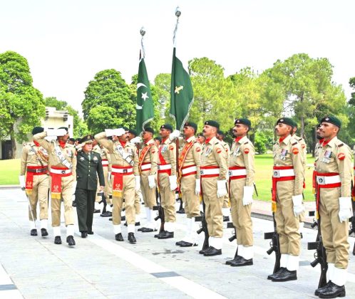 CHINESE PLA COMMANDER & COAS Discuss Modalities Of Two Front War Against #india At GHQ Rawalpindi