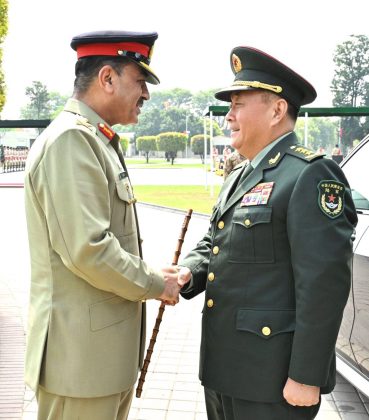 COAS General Asim Munir welcomes PLA Ground Forces Commander His Excellency General Li Qiaoming at GHQ