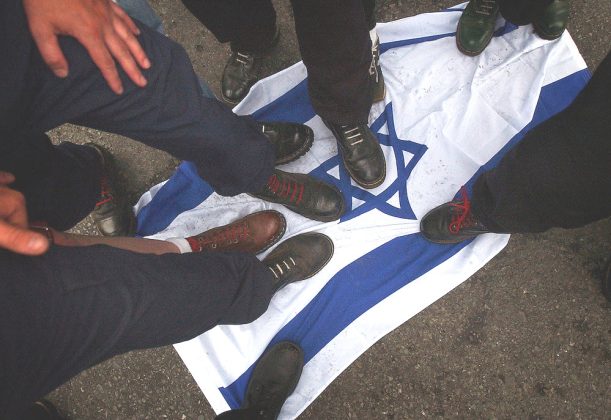 ISLAMIC RESISTANCE FORCES Wreak Havoc On Pimp Of usa With Large-Scale Hypersonic And Ballistic Missiles As israeli filthy dog & swine netanyahu Fled From Country To Save His Filthy Life.