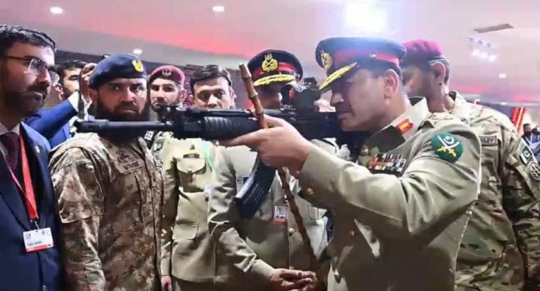 PAK ARMY CHIEF (COAS) General Asim Munir Made Comprehensive Visit To The International Defense Exhibition And Seminar IDEAS-2024 At Karachi Expo Centre