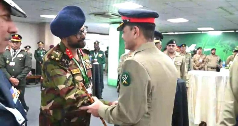 PAK ARMY CHIEF General Asim Munir Inaugurates GIDS SHAHPAR-III HALE COMBAT DRONE at IDEAS 2024 in Karachi