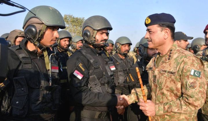 COAS Visits Troops Engaged In Field Training Exercise and commends Emerging Operational Challenges