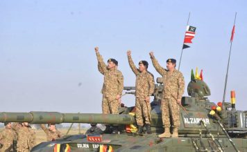 PAK ARMY CHIEF Witnesses The Effective Employment Of Electronic Warfare Capabilities And Info Ops To Disrupt Enemy Communications And Counter Disinformation Strategies In Modern Hybrid Battlefield