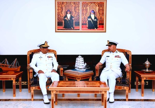 PAK NAVAL CHIEF Visit to Oman