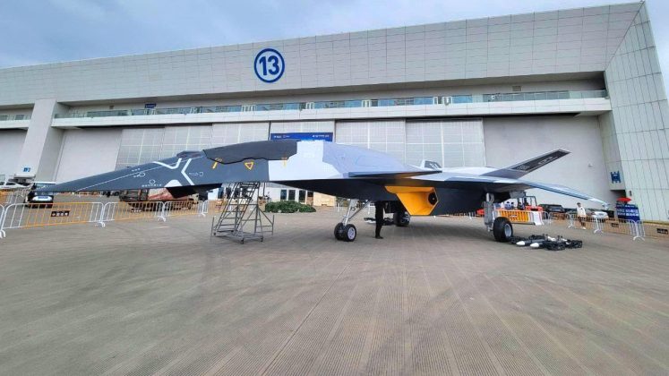 PAKISTAN Iron Brother CHINA’s 'Next Generation Air Dominance 6th-Generation ‘No Tail’ Fighter Just Made Its Flying Debut