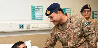 PAK ARMY CHIEF General Hafiz Syed Asim Munir Inquires The Health Of PAK ARMED FORCES And PAK CITIZENS During MARKA-E-HAQ OPERATION BUNYAN-UM-MARSOUS