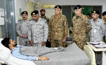 PAK NAVAL CHIEF Admiral Muhammad Naveed Ashraf visits CMH Rawalpindi to inquire about the Health of Injured Bravest Sons of Sacred PAKISTAN
