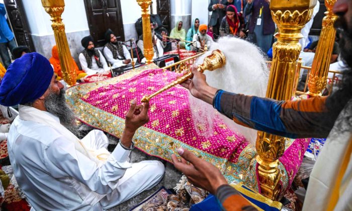 Baba Guru Nanak