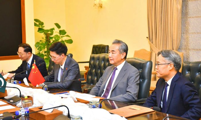 FM Of PAKISTAN Iron Brother And All Weather STRATEGIC Ally CHINA His Excellency Mr. Wang Yi Held One on One High-Profile Meeting With Field Marshal PAK ARMY CHIEF At GHQ Rawalpindi
