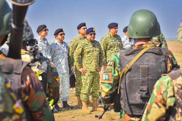 PAK NAVAL CHIEF Admiral Muhammad Naveed Ashraf also Successfully inducted the 3 x State of the Art and Heavily Armed 2400 TD Hovercraft into PAK MARINES