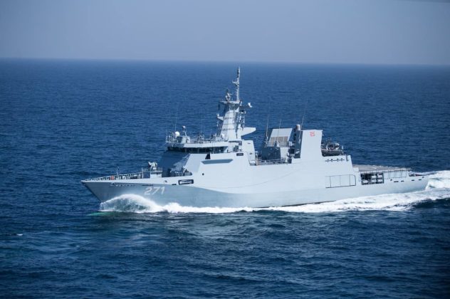 PAK NAVY WARSHIP YARMOOK SEIZES NARCOTICS WORTH 972 MILLION USD